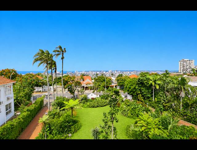 2 BEDROOM APARTMENT FOR SALE IN ESSENWOOD